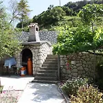 - Donja 2001b Appartement *
